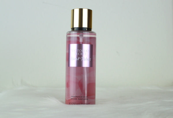 Velvet Petals Fragrance Mist – eCosmetics: Popular Brands, Fast Free  Shipping, 100% Guaranteed